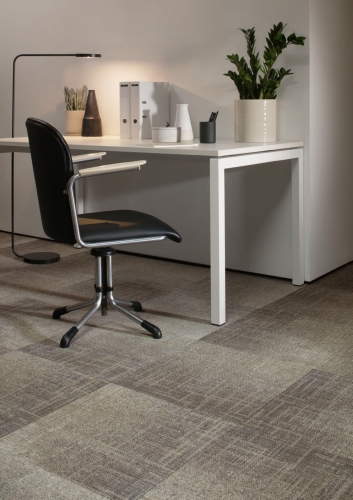 MILLIKEN WFE144-121/79-174 Fawn/Loft